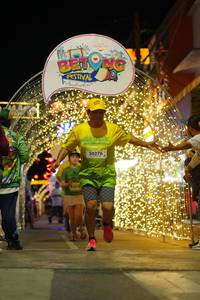 BIB: 50276
                            <button type="button" onclick="openModal(21831905)" class="btn btn-primary btn-sm float-right btn-popup" data-toggle="modal" data-target=".modal-high-quality">
                        <i class="fas fa-shopping-cart"></i> Add to Cart
                    </button>
                                            <button type="button" onclick="isThisMe(21831905, true)" class="btn btn-success btn-sm float-right btn-popup btn-isme hidden" data-toggle="tooltip" data-placement="bottom" title="นี่คือรูปของคุณใช่ไหม คลิกที่นี่เพื่อเอาเข้าอัลบั้ม">
                        <i class="fas fa-plus"></i> Add to album
                    </button>
                    <button type="button" onclick="isThisMe(21831905, false)" class="btn btn-warning btn-sm float-right btn-popup btn-isnotme hidden">
                        <i class="fas fa-ban"></i> Remove from album
                    </button>